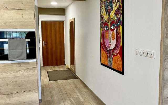 MJ Apartments Panorama