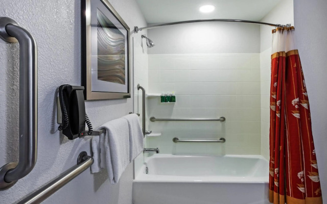 Courtyard by Marriott Tulsa Woodland Hills