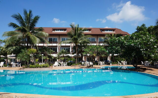 Nakhaburi Hotel & Resort