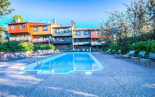 Waterford by Retreatia