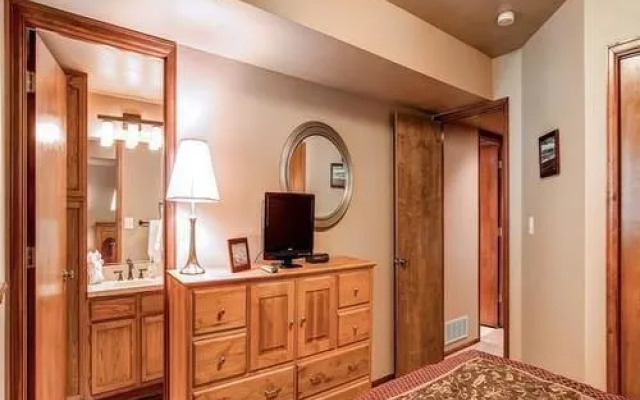 Village Point By Pinnacle Lodging