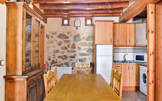 Hostal y Casa Rural la Colmena