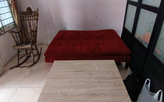 Hotel O Gr Kost Kaladan – Guest Rooms – Marabahan