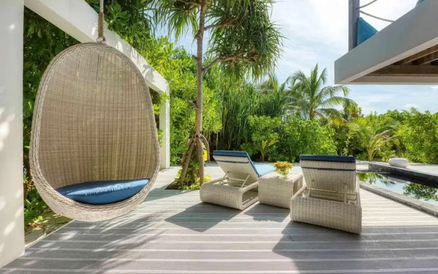 Kuredhivaru Resort & Spa Maldives