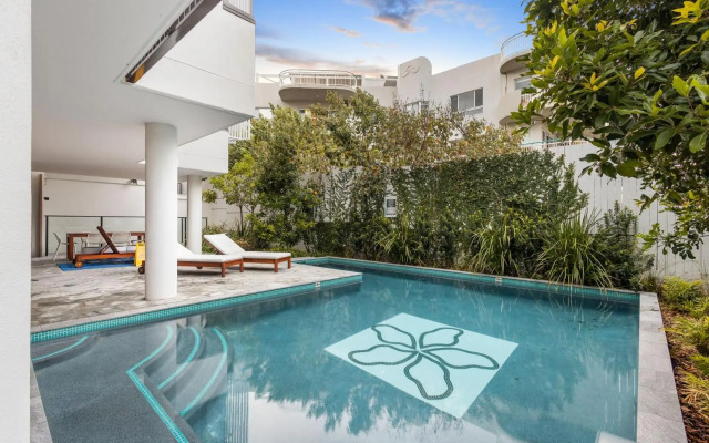 Coolum First Bay 121