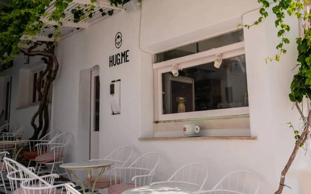 Arco Naxos Luxury Apartments