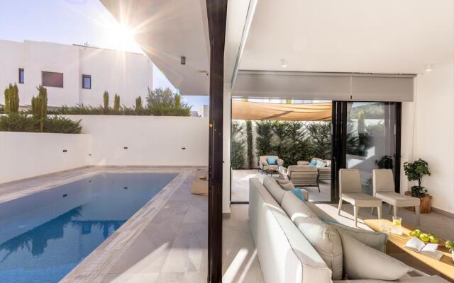 Protaras Periyiali Seaside Villa 33