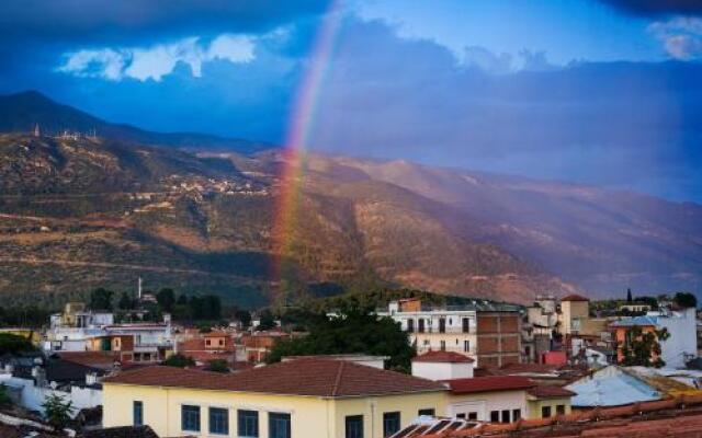 Dioni Hotel