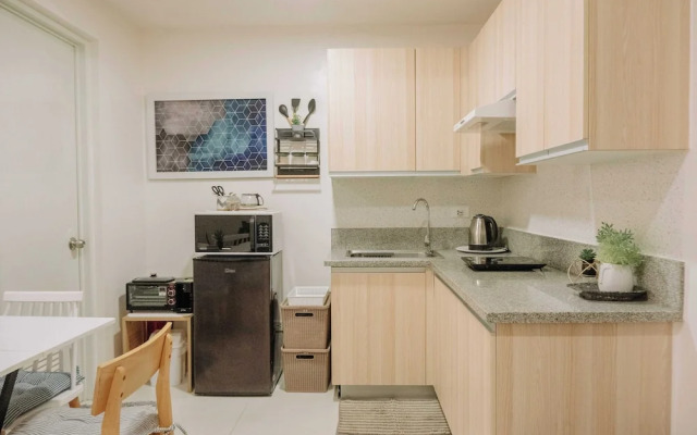 Tropical Bliss in the Metro