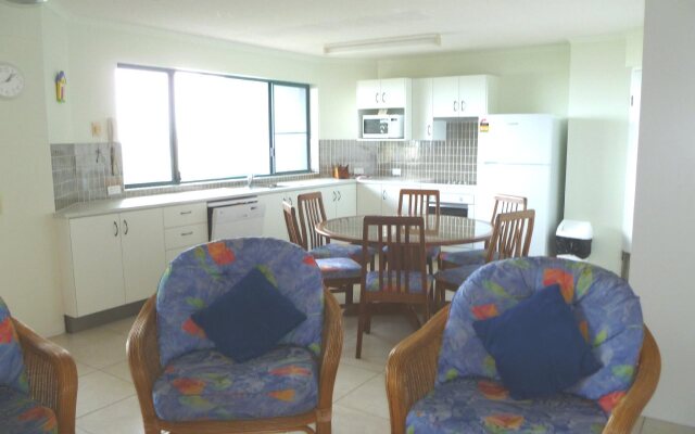 Lindomare Apartments