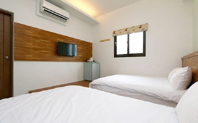 Lan Hai Sunny Coast B&B