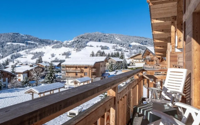 Nice Apartment With Balcony