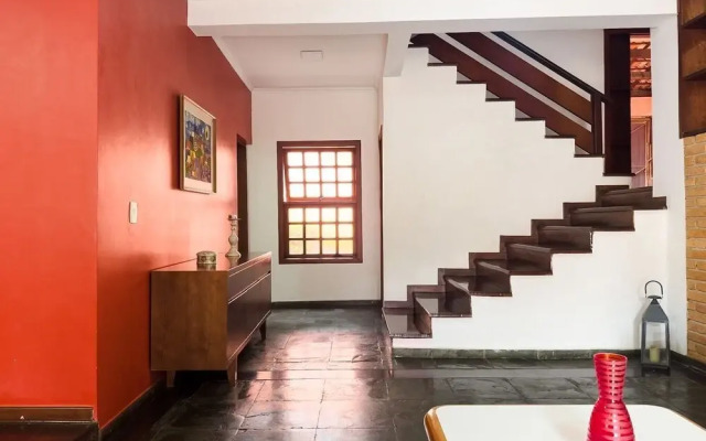 Casa espaçosa na Granja Viana