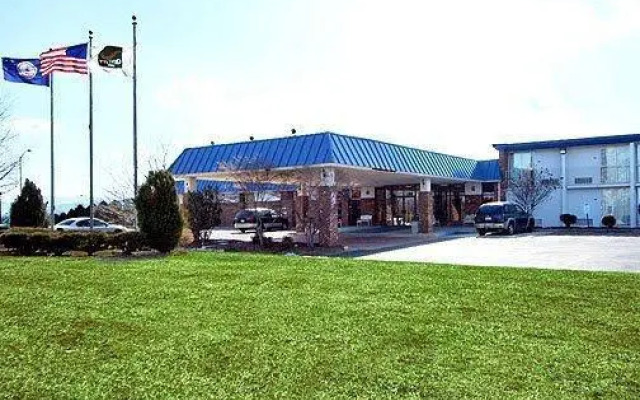 Baymont Inn & Suites Salem Roanoke Area