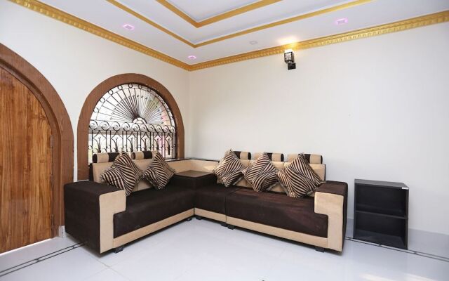 OYO 16511 Aayan International