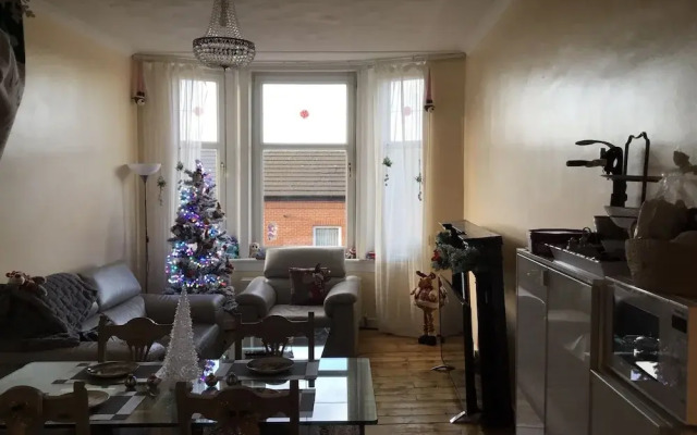 Fantastic 2 Bedroom Apartment Next to Green Park