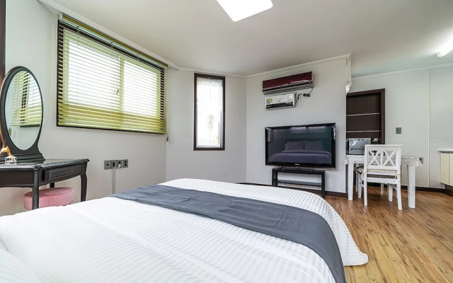 Anmyeondo In You Pension