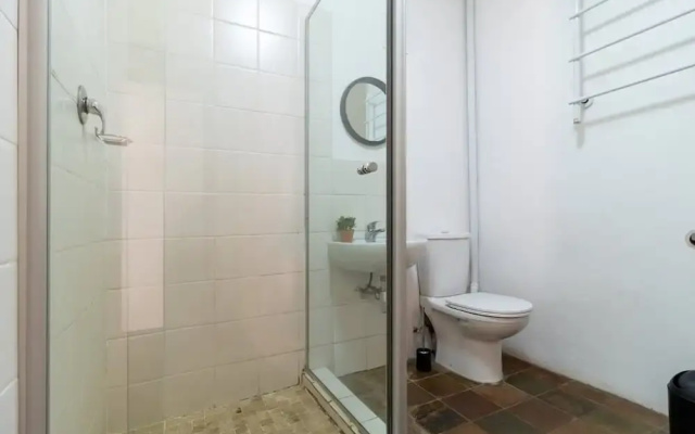 Funky Pet Friendly, 2-bedroom Escape, Bo-kaap
