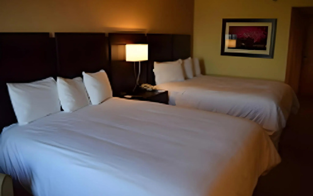 BridgePointe Hotel & Marina