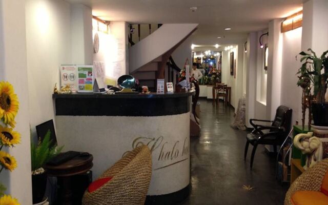 Halo Hotel