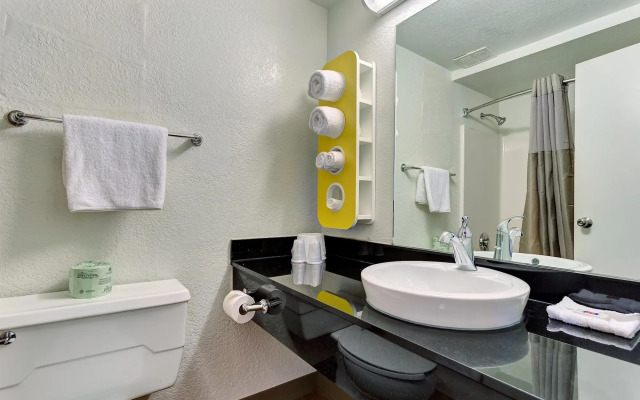 Motel 6 Belmont, CA - San Francisco - Redwood City