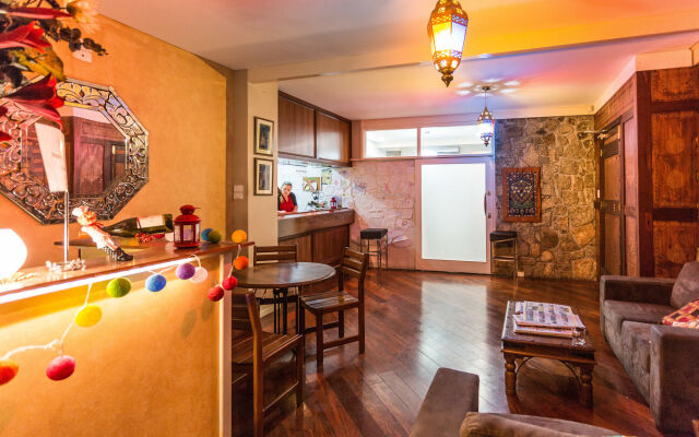 Country Comfort Amity Motel