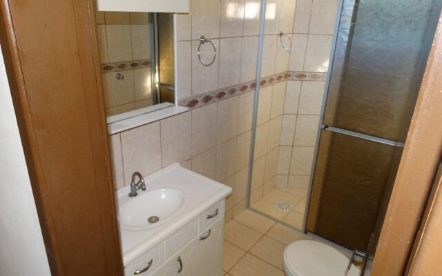 House for 5 Guests - 05