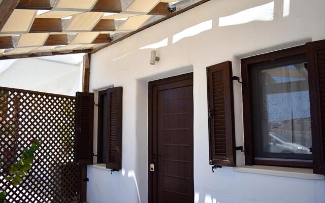 Tzamaros Studios Kythnos