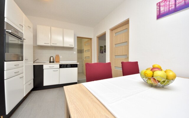 Holiday Home Obrovac I