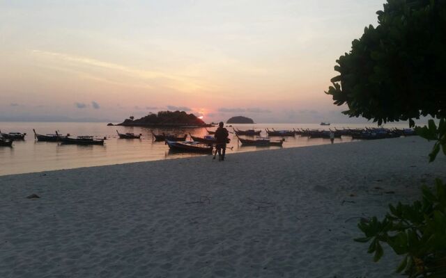 Smile Sunset Resort