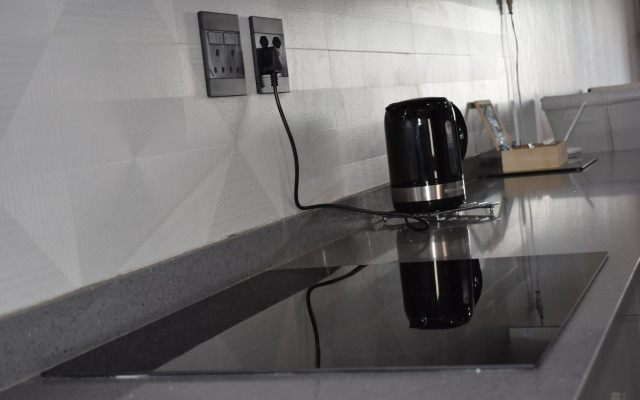 Aya Luxury Apartment 84