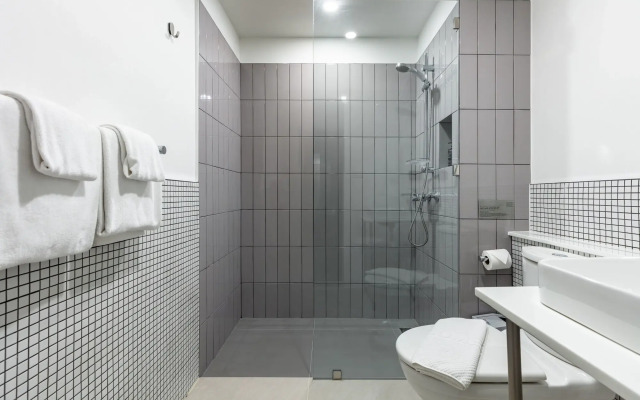 Reno Hotel Bangkok