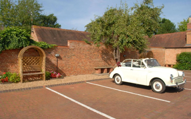 Stratford Limes Hotel