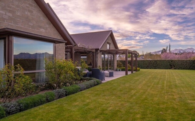 Spacious, Family Home With Several Outdoor Entertaining Areas