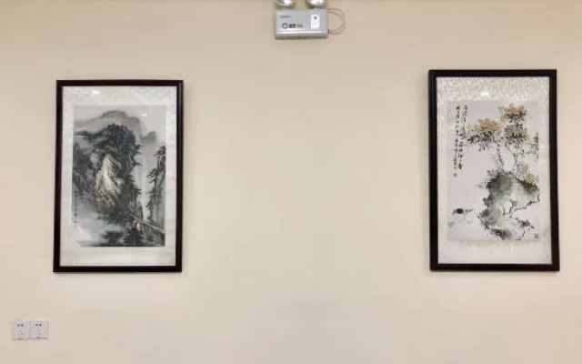 Lingshan Hotel