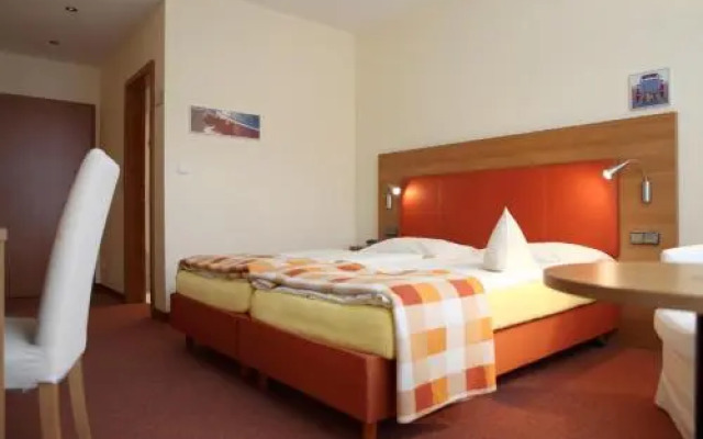 Hotel Garni Max Zwo