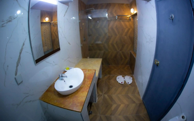 Hotel Karam Palace