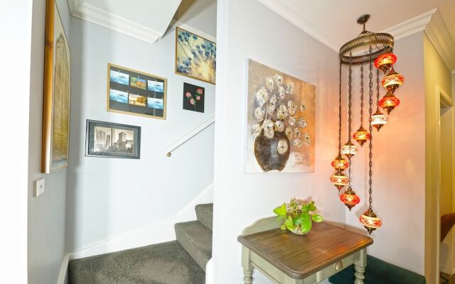 Self-contained Retreat 3BR WiFi Parking