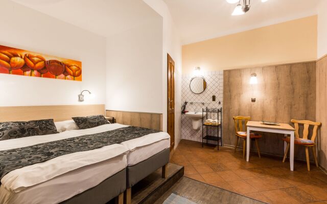 Mila Apartments