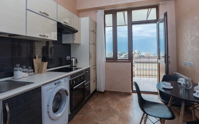 Stay Inn на ул. Амиряна, 4/6