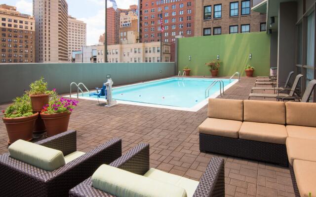 Holiday Inn Express Philadelphia-Midtown, an IHG Hotel