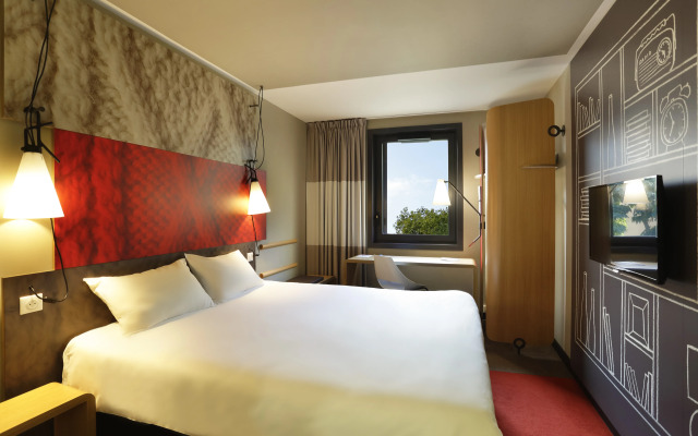 Ibis Paris Gare Du Nord Chateau Landon 10ème Hotel