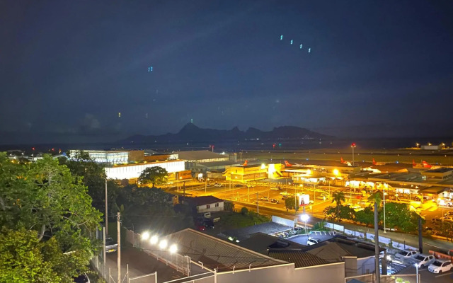 Tahiti Airport Motel