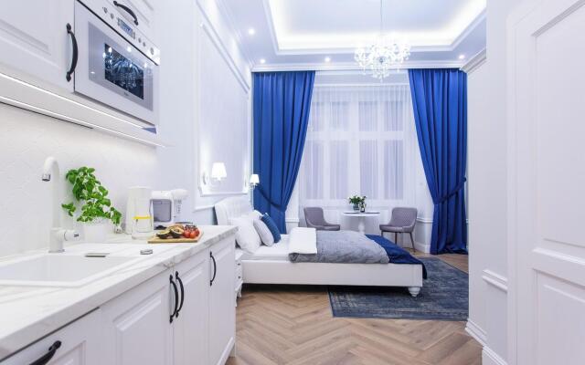 Main Square Apartments