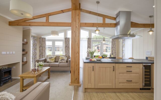 Hideaway Lodge