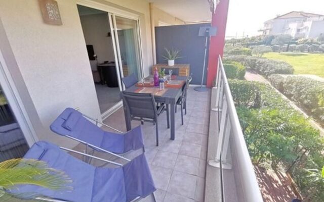 2P au pied des plages,Piscine,Wifi,Clim