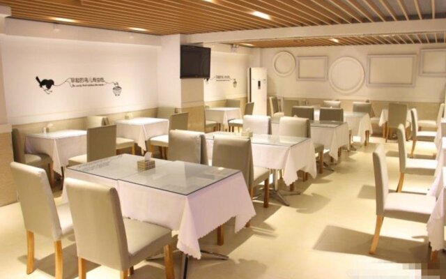 Motel Wuhan East Xihu Qixiong Road