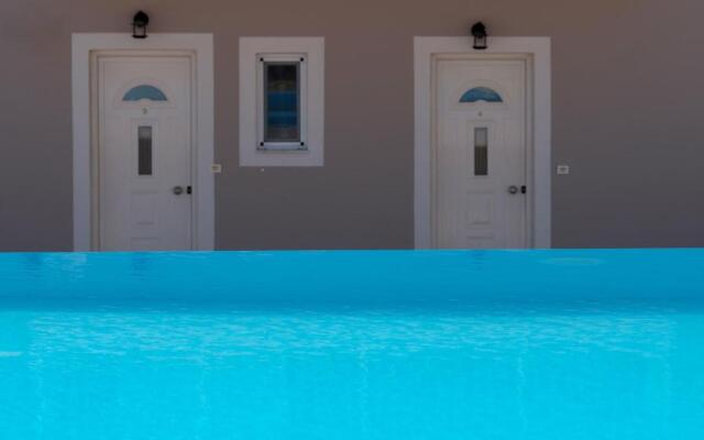 Kouros Apartments & Studios