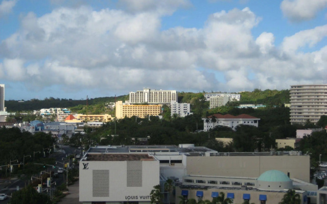 Grand Plaza Hotel