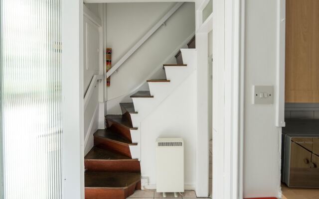 Quirky & Cosy 2BD Mews Flat in Paddington